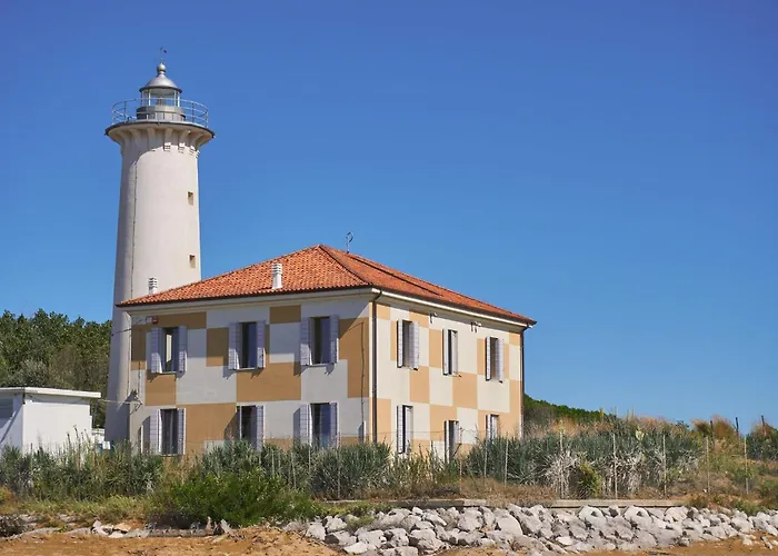 Family Friendly With Garden