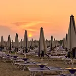 Apartment Family Friendly With Garden Bibione