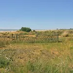 Апартаменты Family Friendly With Garden