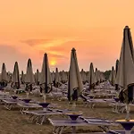 Family Friendly With Garden Apartmán Bibione