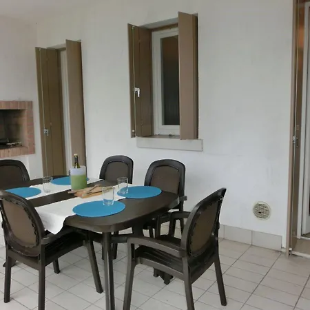 Family Friendly With Garden Apartmán Bibione
